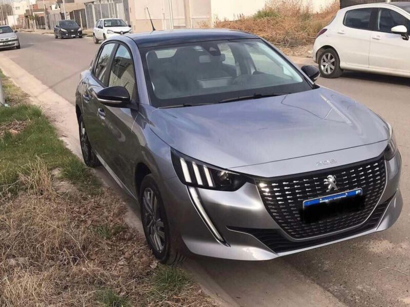 Peugeot 208 Feline 2023 50.000km sin detalles